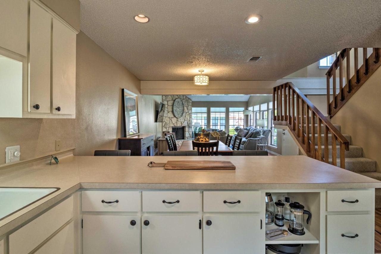 Horseshoe Bay Resort Townhome - Near Lake Lbj! Exteriör bild